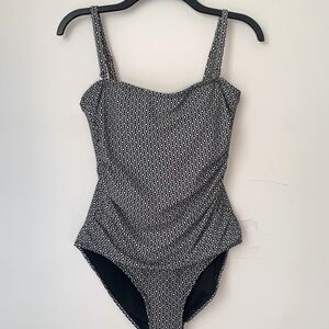 DKNY Ruched Diamond Maillot Swimsuit Modest Black & White